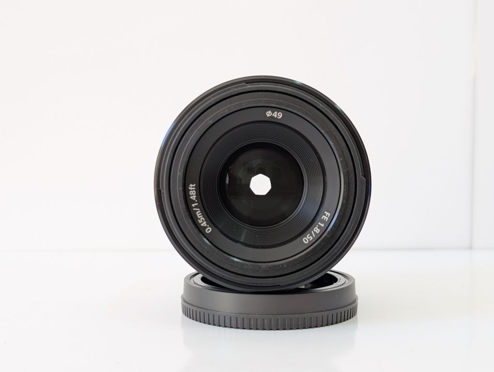 Обектив Sony FE 50mm f/1.8