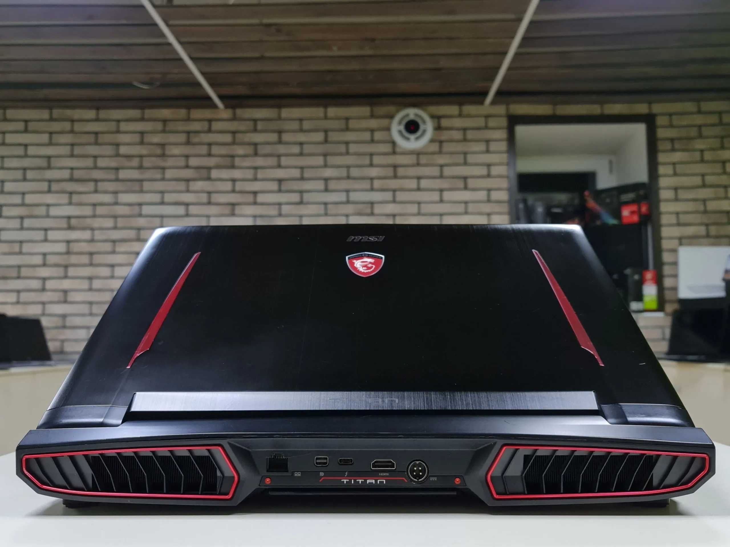 MSI GT73VR 7RE Titan Pro Desktop replacement