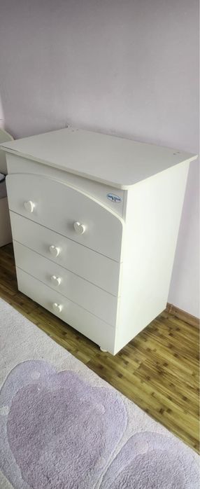 Mobila camera copil fetita