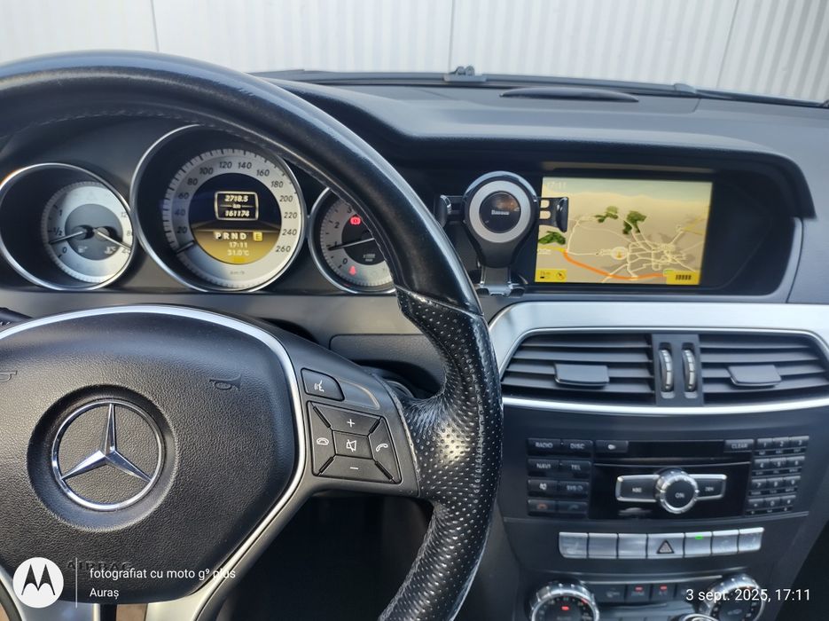 Vând Mercedes Benz C class 180