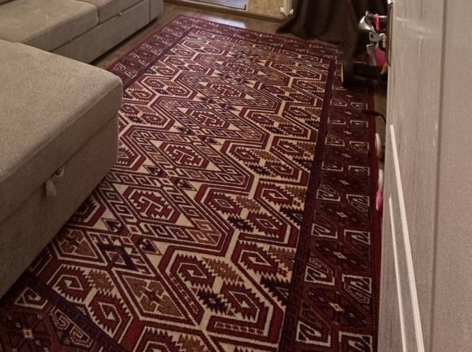 Продаю 2 ковра б/у. 2та гилам сотаман