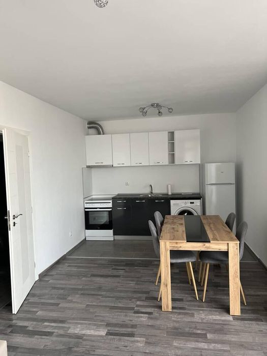 Дава се под наем Двустаен апартамент в Бургас, Изгрев - 62 кв.м за 484.5 € - Снимка #2