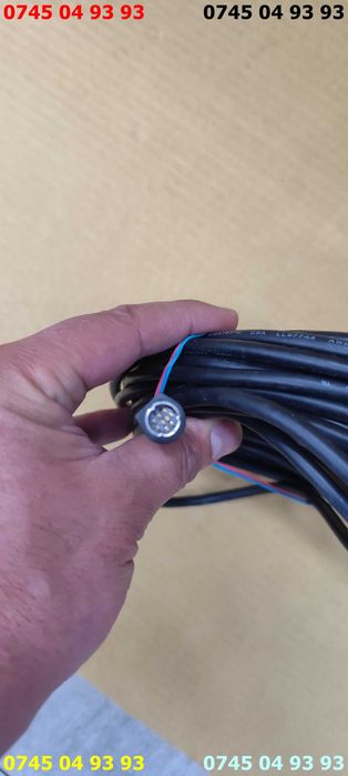 cablu 9 pini la ambele capete 9m nou