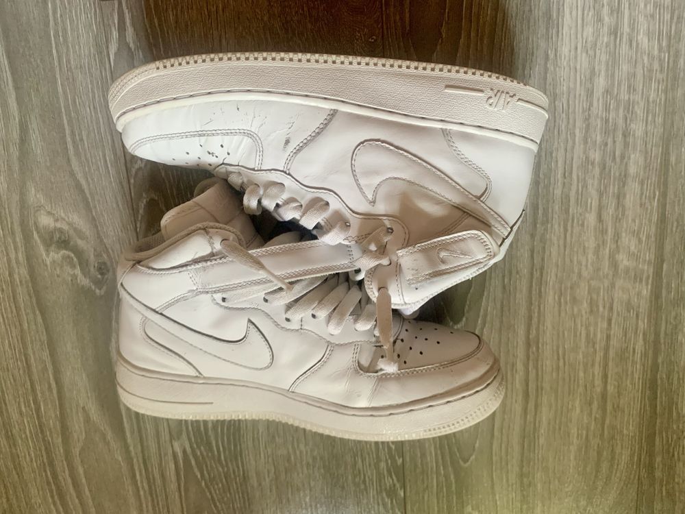Nike Air Force 1 Mid AF1