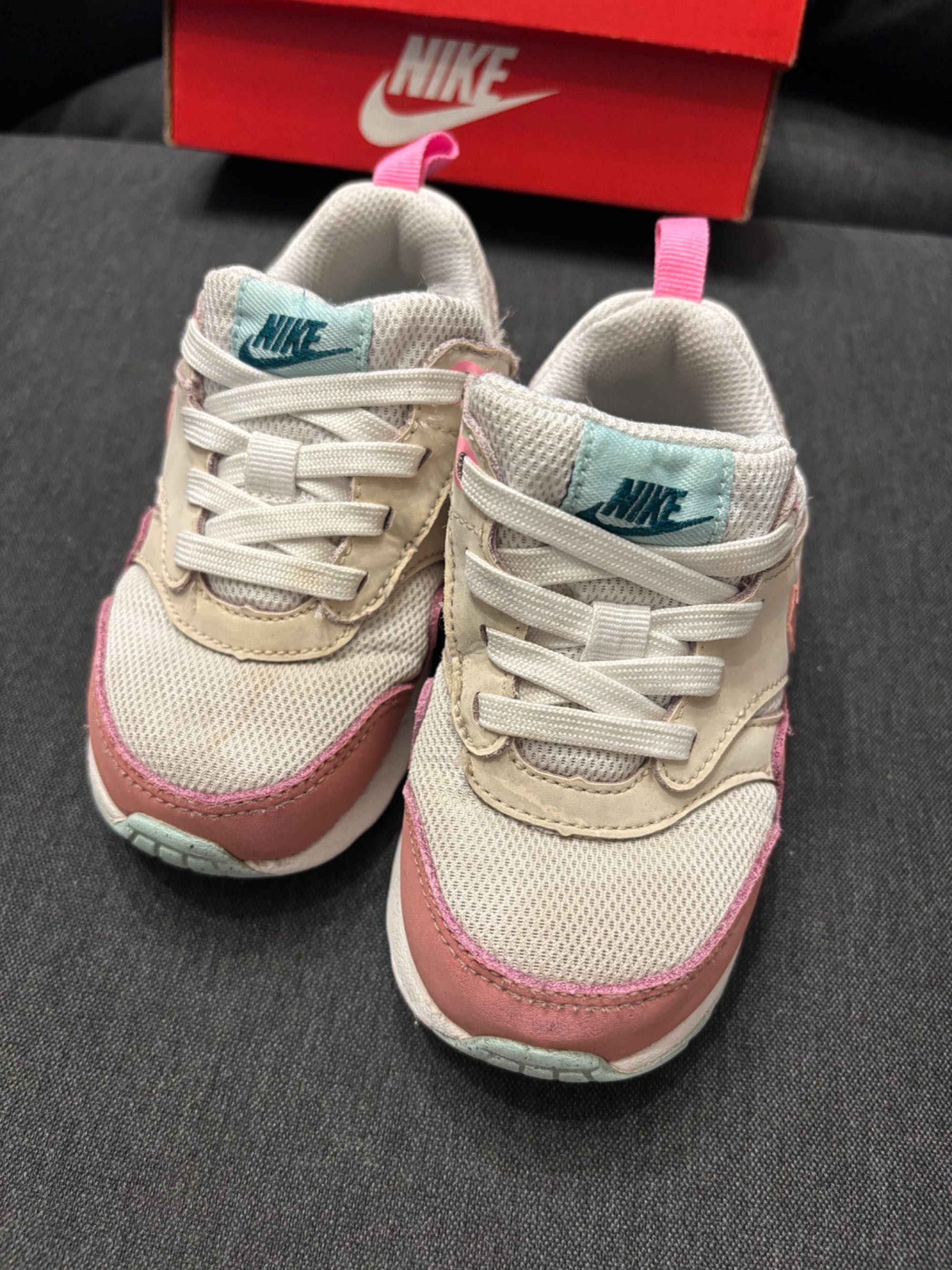 Nike детски маратонки/ кецове