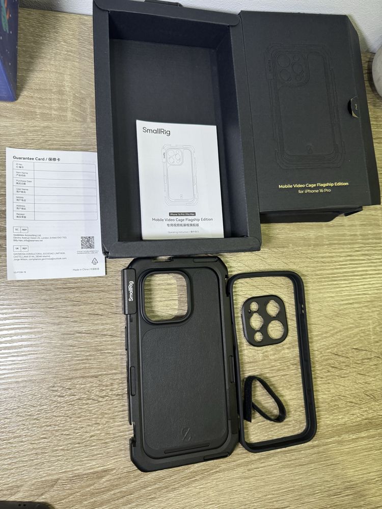 SmallRig 4828 Cage pentru iPhone 16 Pro (ca NOU)