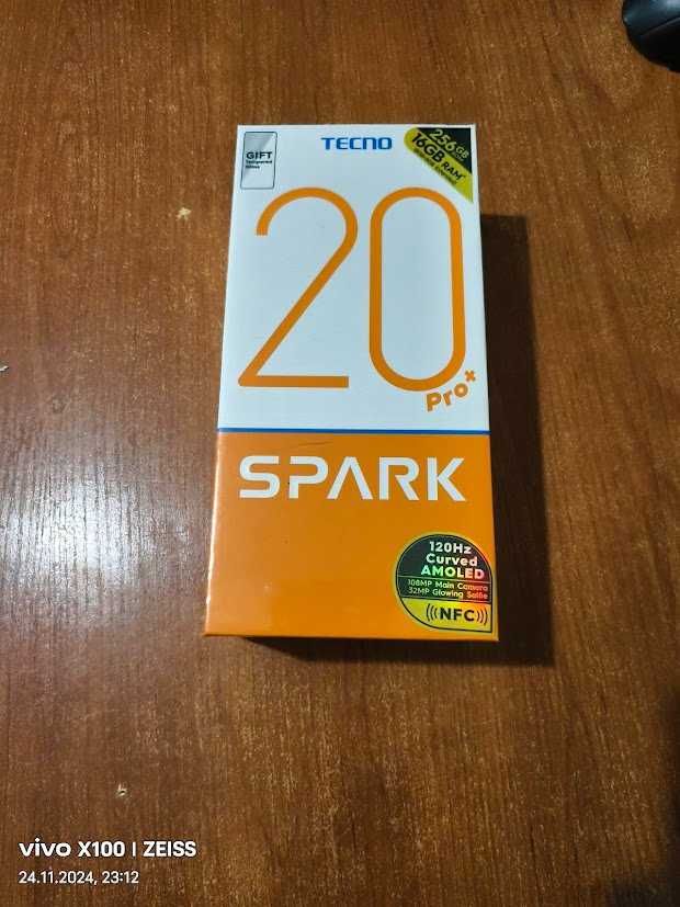Смартфон Texno Spark 20 pro +
