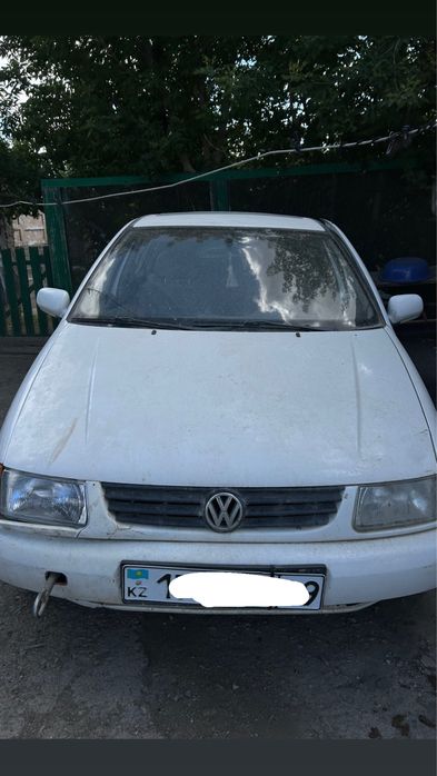 Машина Volkswagen polo обьем 1.9