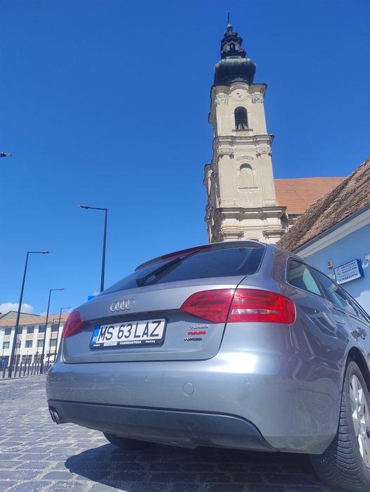 Vând Audi A4 b8 Avant