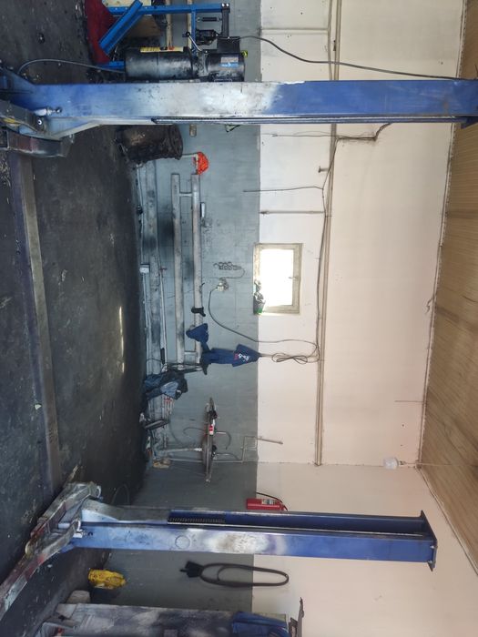 Продаю автоподъемник 3 тонник