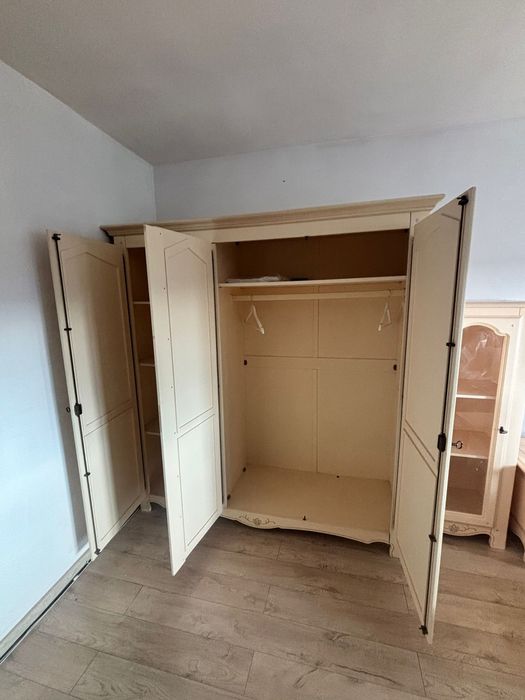 Vand dulap vence mobexpert