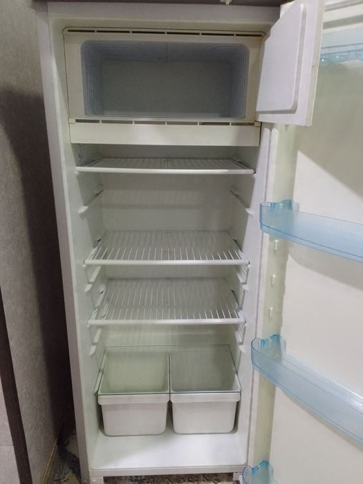 Продается Холодильник БИРЮСА