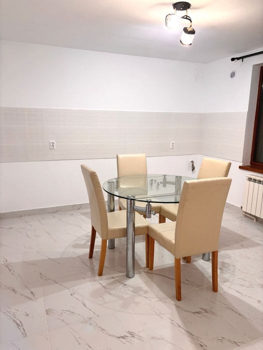 Casa 423 mp utili/  1023mp curte