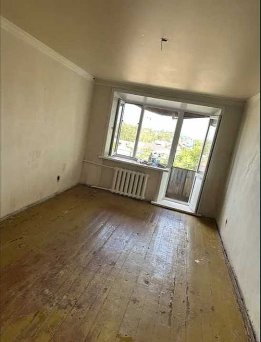 Продается 3х комн.кв на 8 микрорайоне б/р