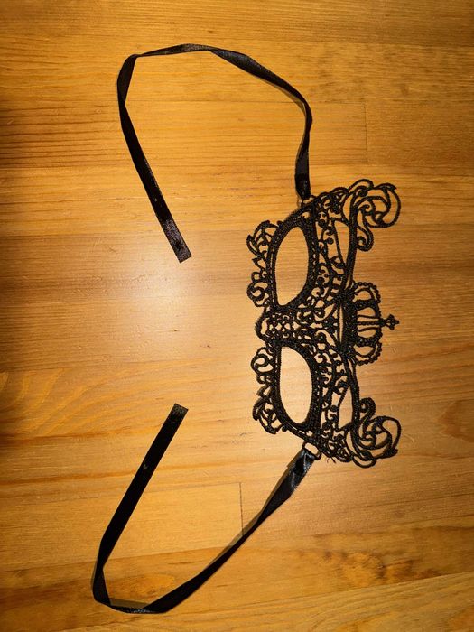 Различни видове маскарадни маски