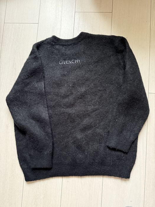 Givenchy вълнен пуловер-М-Л