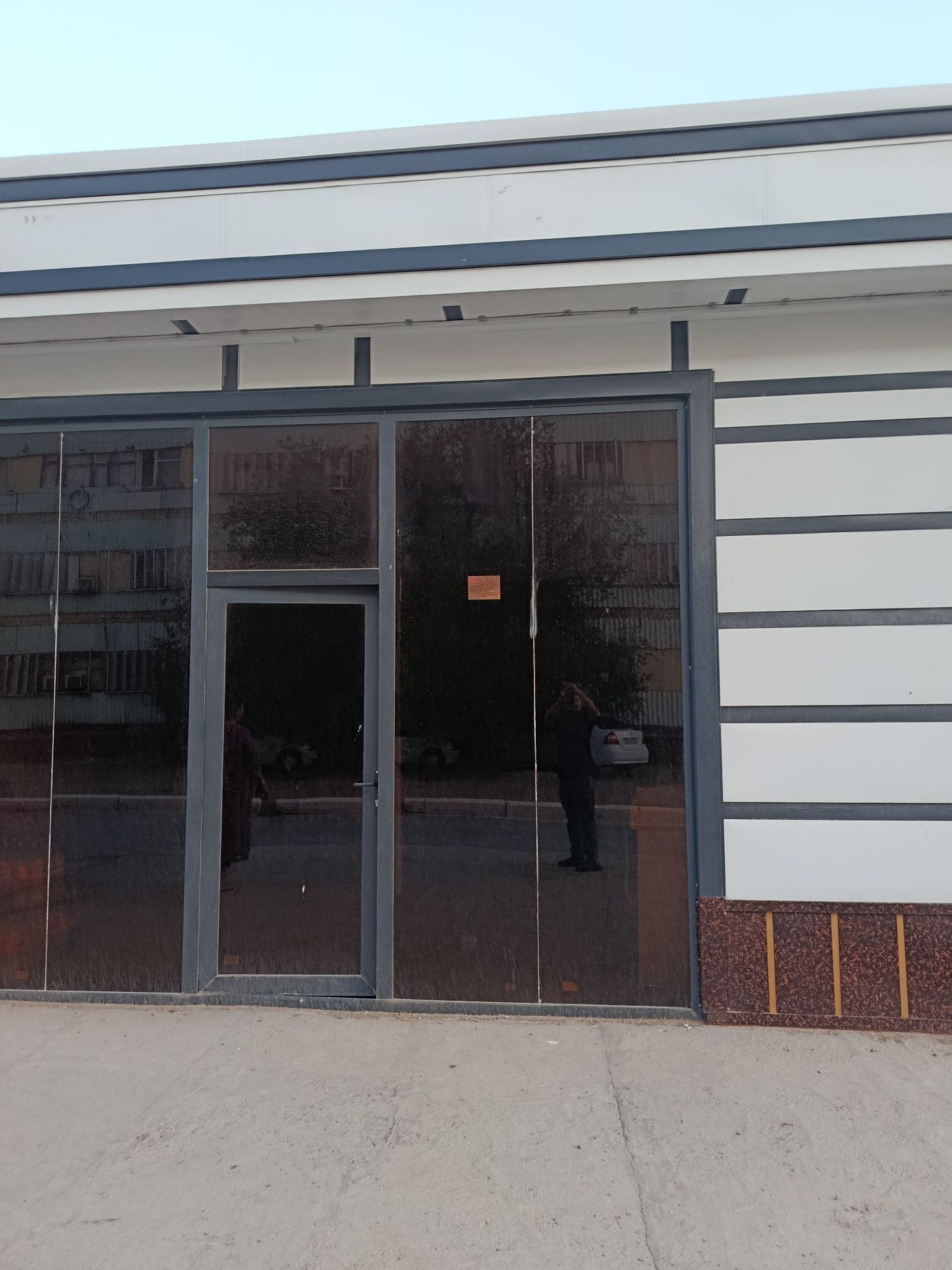 Magazinlar sotiladi