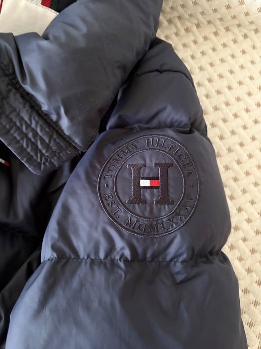 Дамско зимно яке с гъши пух Tommy Hilfiger M размер с качулка