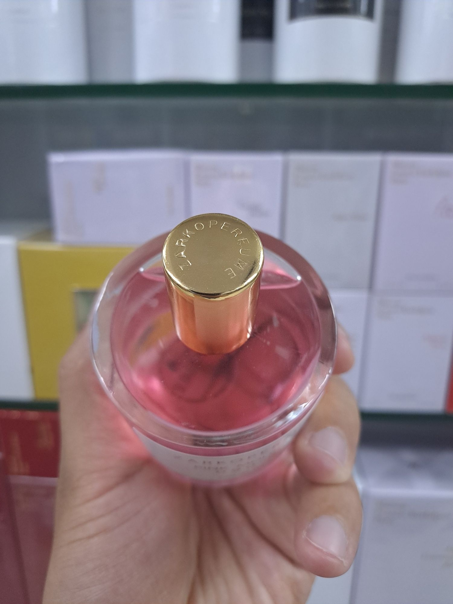 Pink molecule 090 09 zarkoperfume
