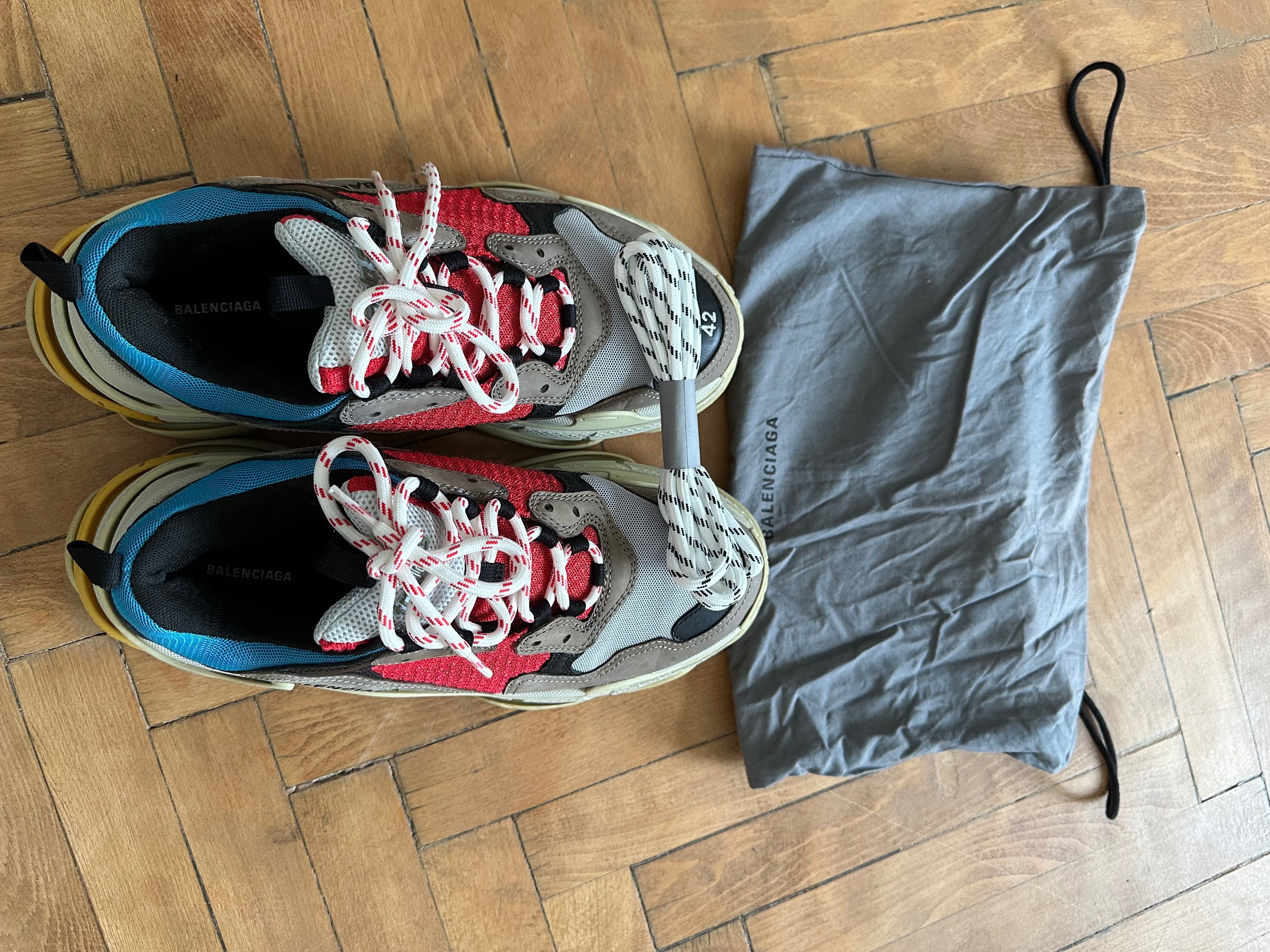 Vand adidasi Balenciaga triple S impecabili nr 42