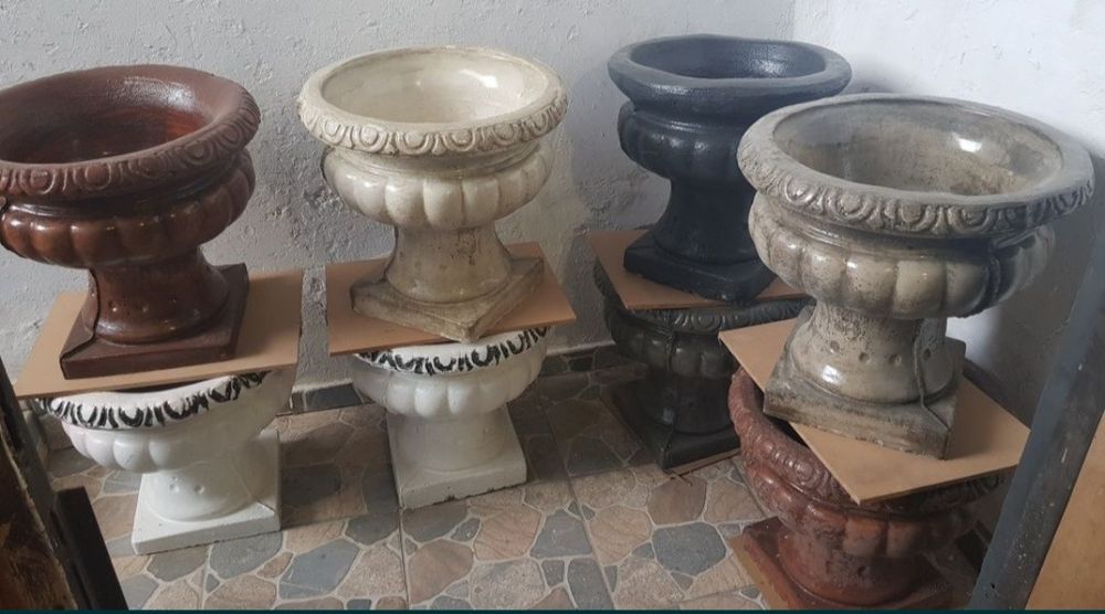 Jardiniera beton,ghiveci gradina,jardiniera gradina