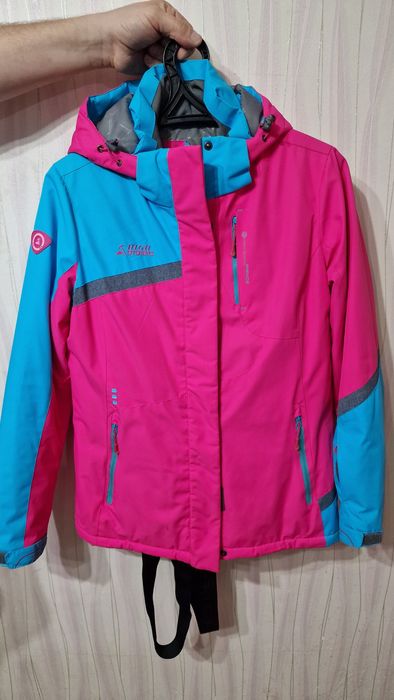 Продам костюм 48рр