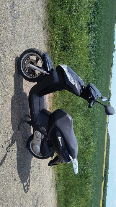 Scuter Peugeot kisbee 50cc 4T