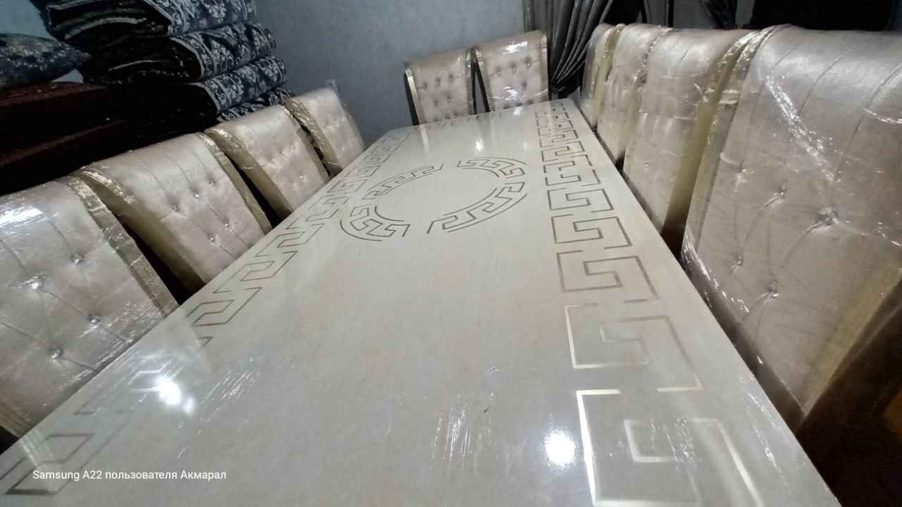 Столы  и  стулья