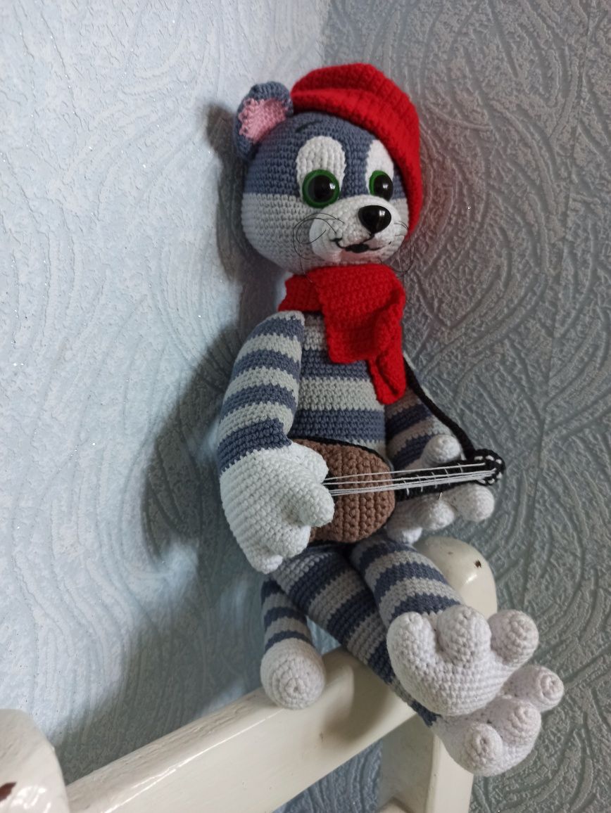 Кот Матроскин вязаный