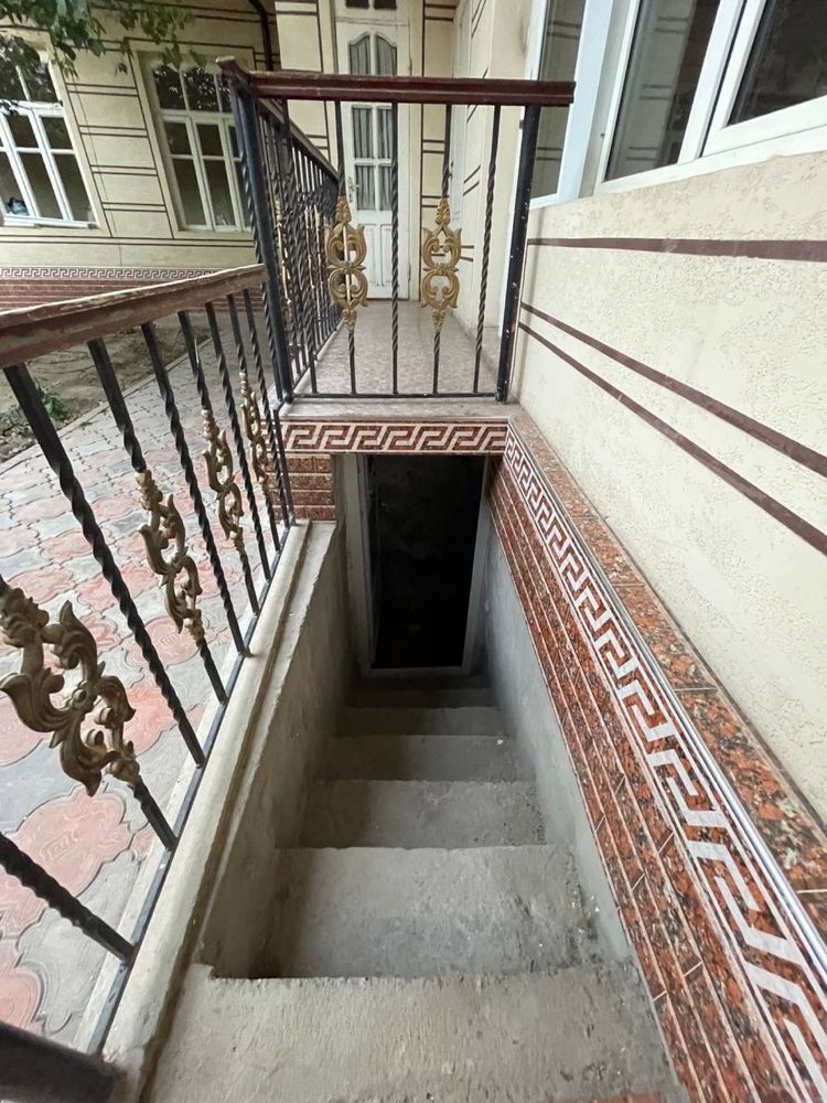 Продается большой дом на Дубовой