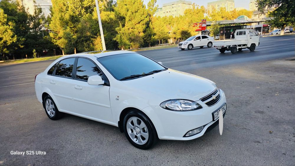 Сотилади жентра 2024.г  тоза узимни мошинам