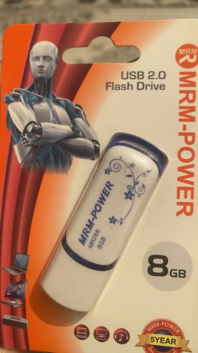 Продается флэшка 8 гб новая
