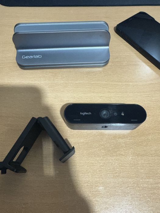 Camera web Logitech Brio USB-C  1080p