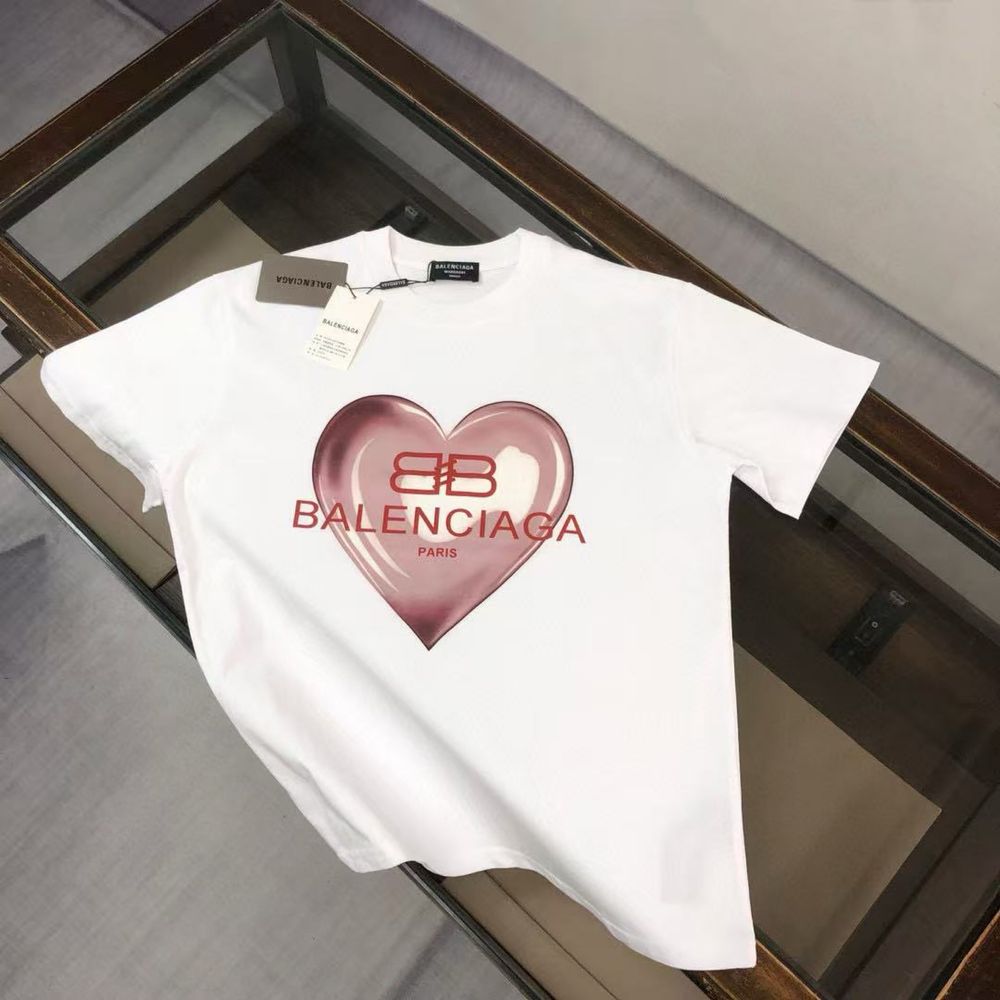 тениски Balenciaga внос Дубай