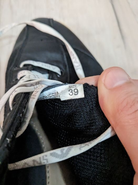 Armani Jeans, mărimea 39