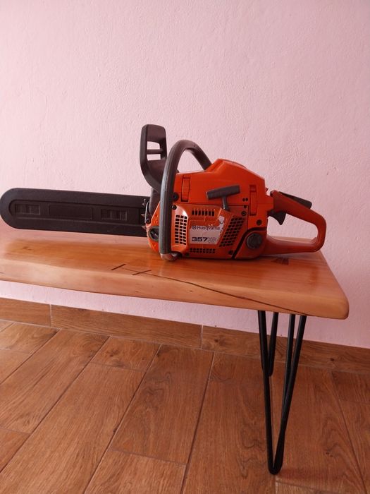 Vind Huzvarna 357 XP în stare foarte bună preț 1700 lei