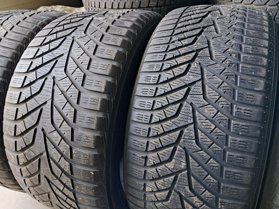 Anvelope second iarna 315 35 R20/275 40 R20 Yokohama