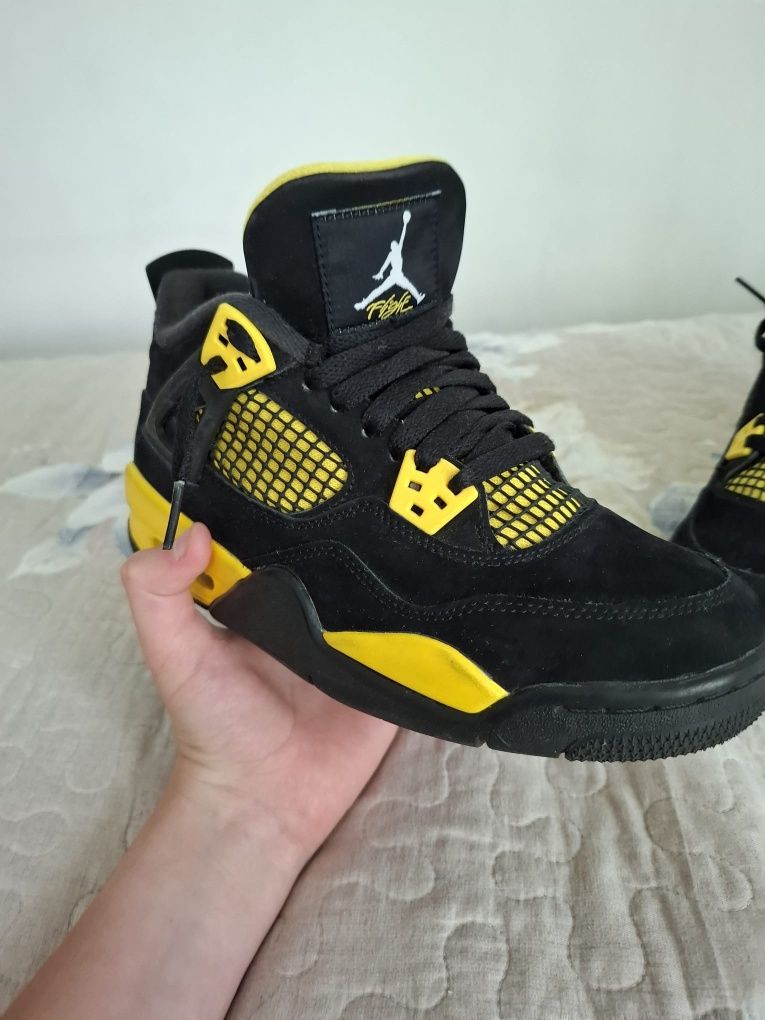 Jordan 4 Yellow Tunder originali