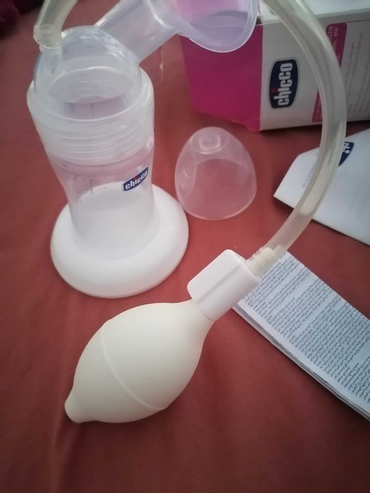 Pompa de sân manuala