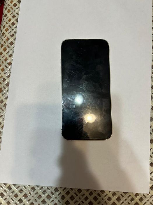 Продам iphone 13 128