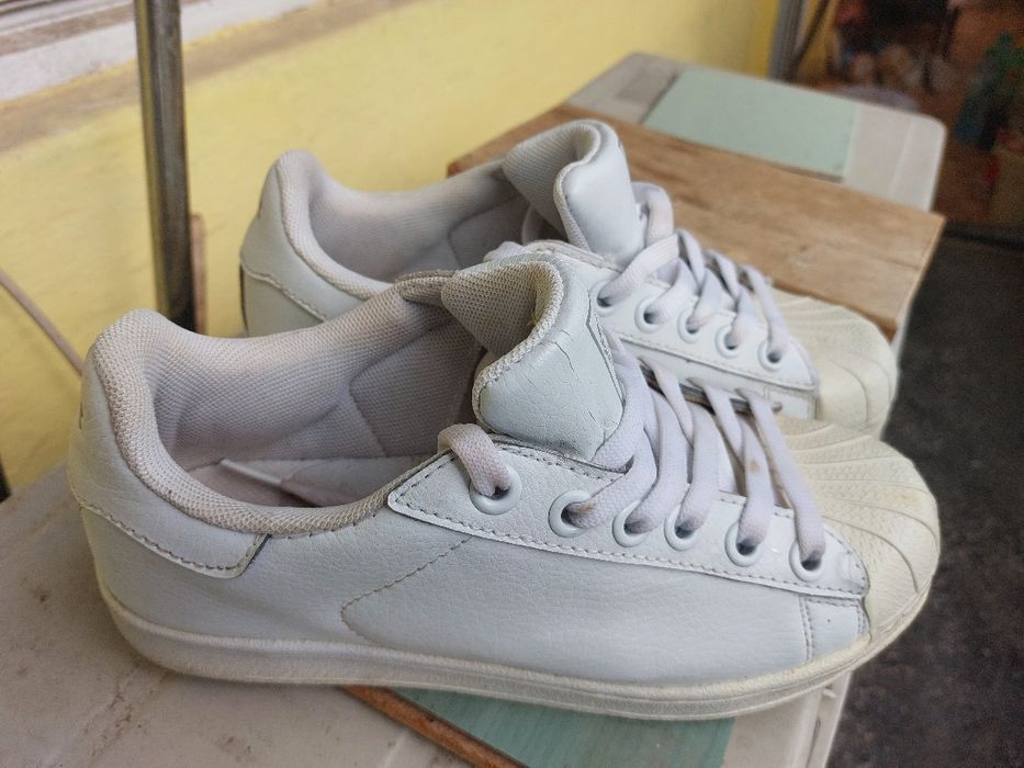 Продавам маратонки SB  .37. номер