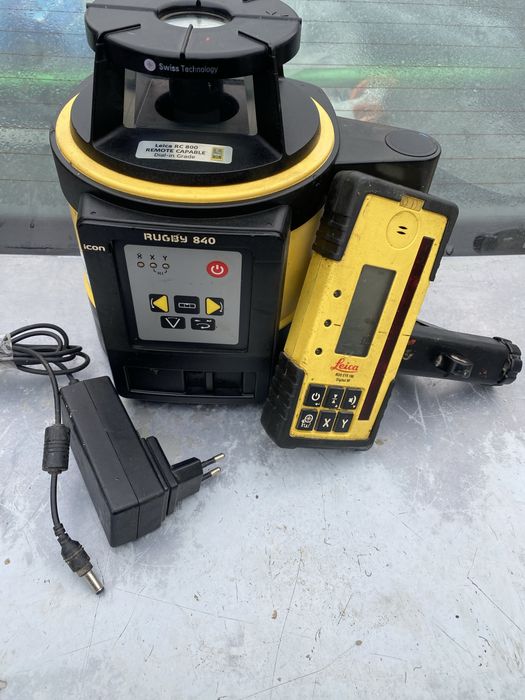 Nivela laser LEICA Rugby 840