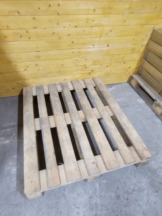 Продам поддоны 100*120 см, сухие!