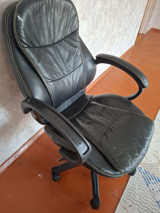 Компьютерное офисное Кресло Зевс