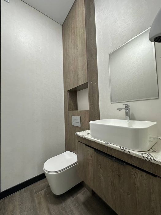 Аренда бизнес-центра , Центр, ул. Луначарского 405м²