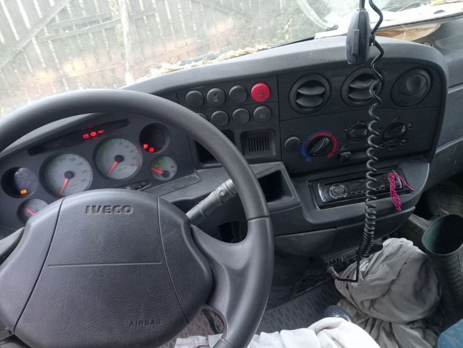 Vând iveco daily