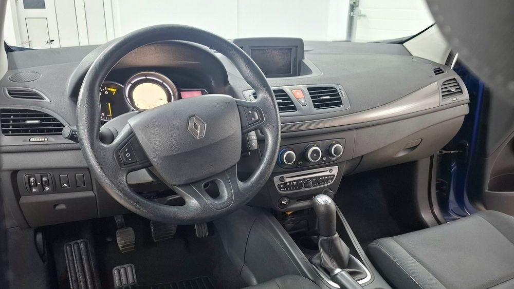 Renault Megane 3 benzina 1.6i-16v , stare foarte buna