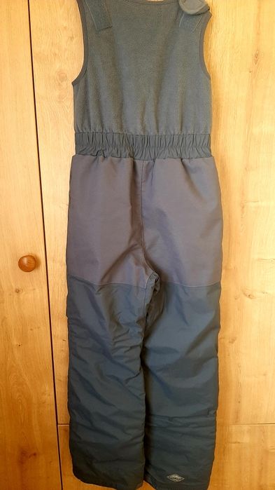 Costum schi/zapada 10 ani