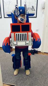 Costumul Optimus Prime
