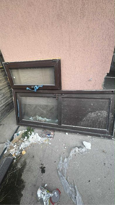 Vand usi din termpan si centrala termica pe gaz cu tot cu calirofire
